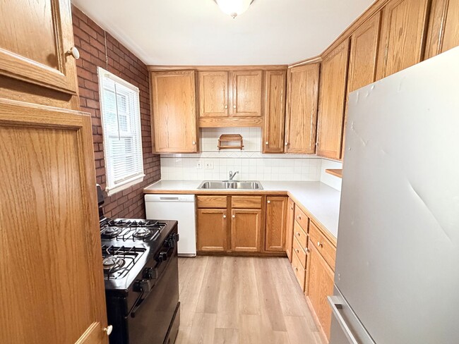 Building Photo - 2503 S Crescent Ave