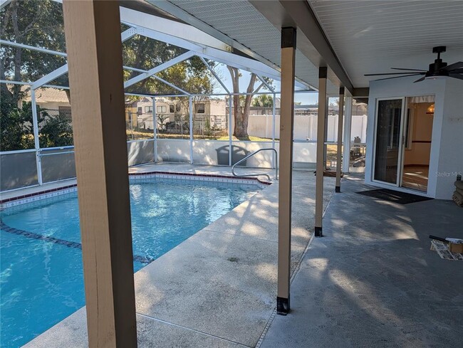 Building Photo - 8213 Pagoda Dr