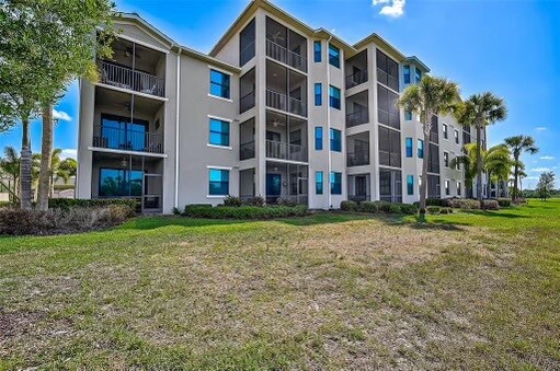Condo Building - 17704 Gawthrop Dr
