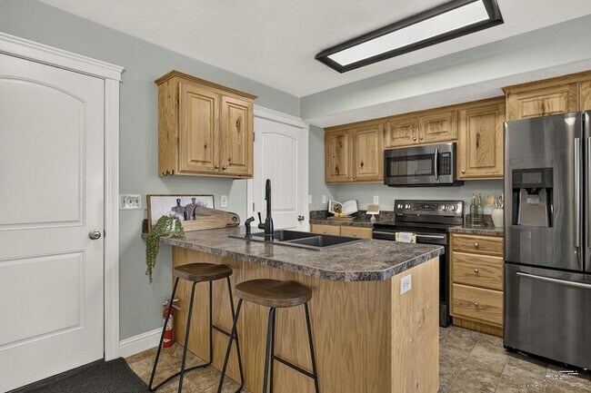Building Photo - 1150 Hammerstone Dr