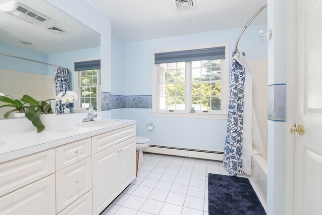 Building Photo - 4 Elliston Rd