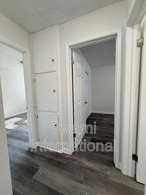 Building Photo - 13614 Doty Ave