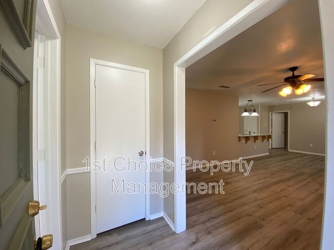 Building Photo - 2311 Kingsford Ct