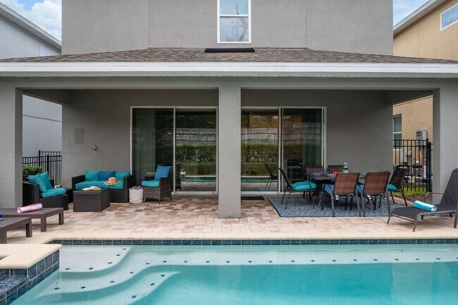 Building Photo - 300 Pendant Ct