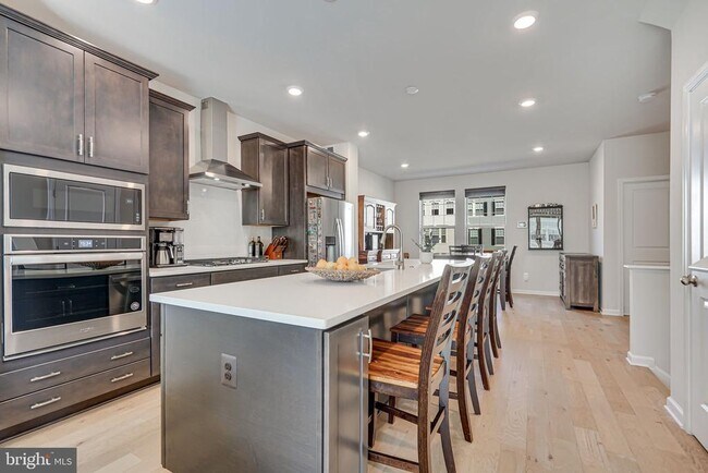 Building Photo - 9536 Barnes Lp