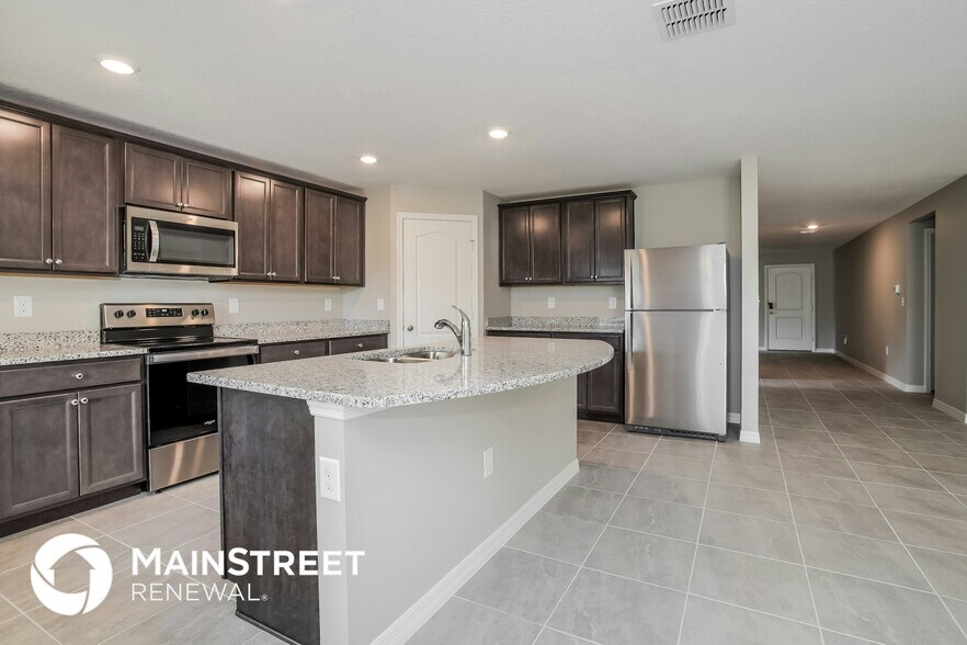 Building Photo - 1377 Brenway Dr