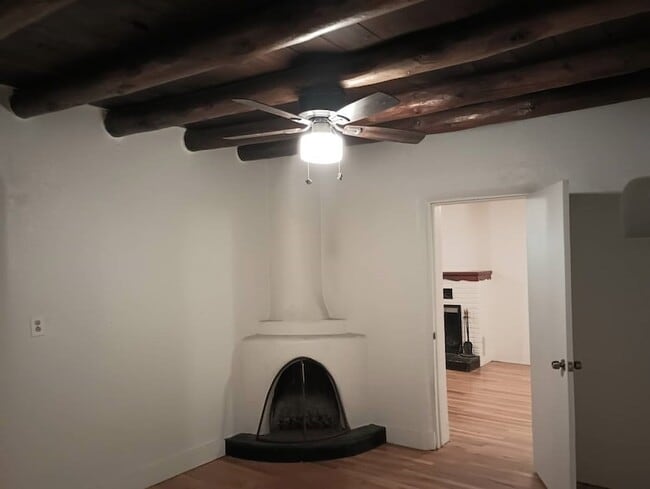 Building Photo - 1203 Agua Fria St