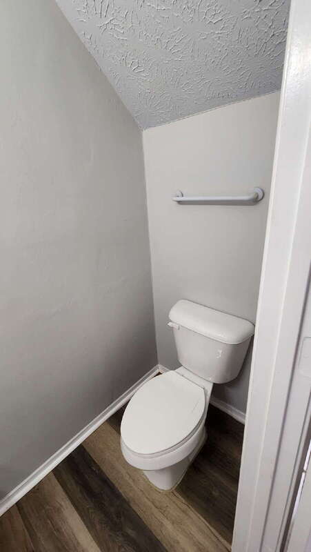 Building Photo - 5703 Wells Cir