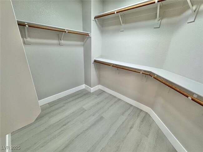 Building Photo - 4330 Spruce Grove St