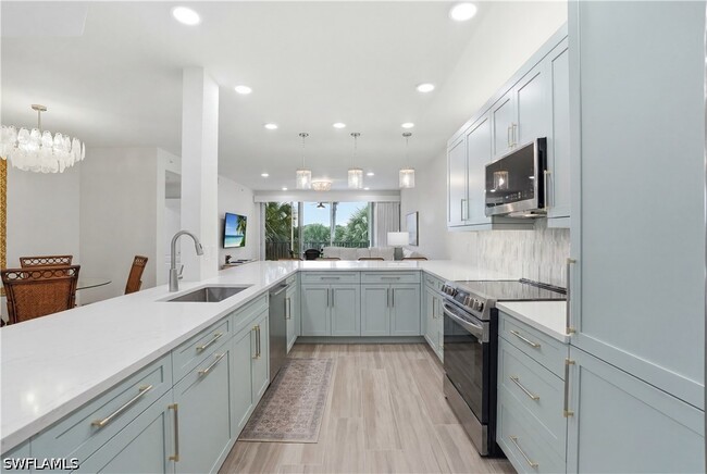 Building Photo - 7671 Pebble Creek Cir