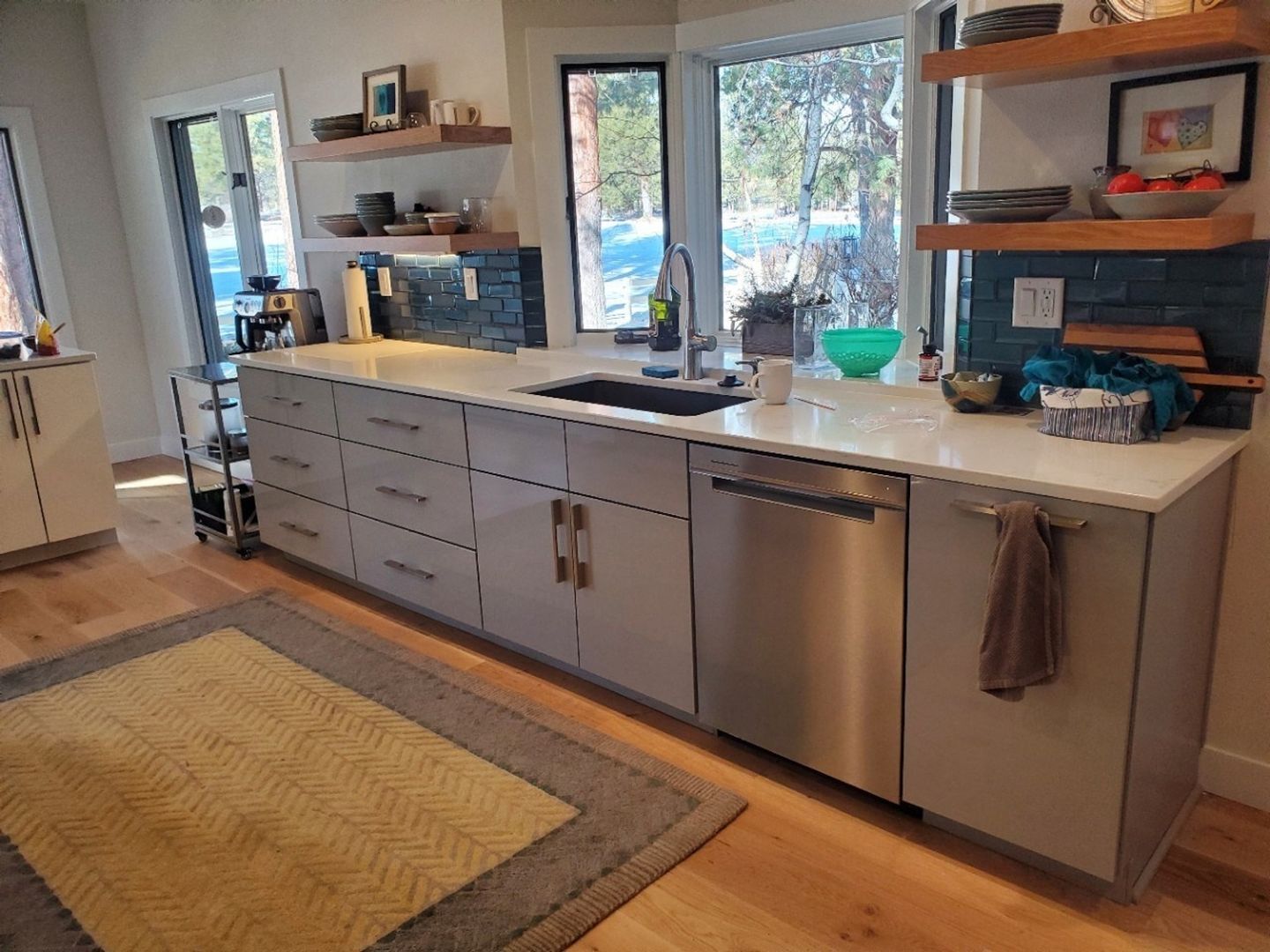Building Photo - 60733 Willow Creek Loop