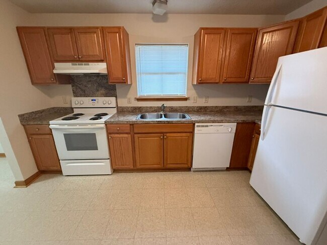 Building Photo - 2208 N Malcolm St