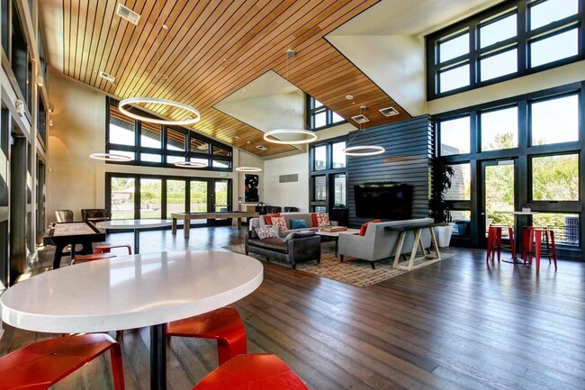 Building Photo - Stunning McKinley Village Home