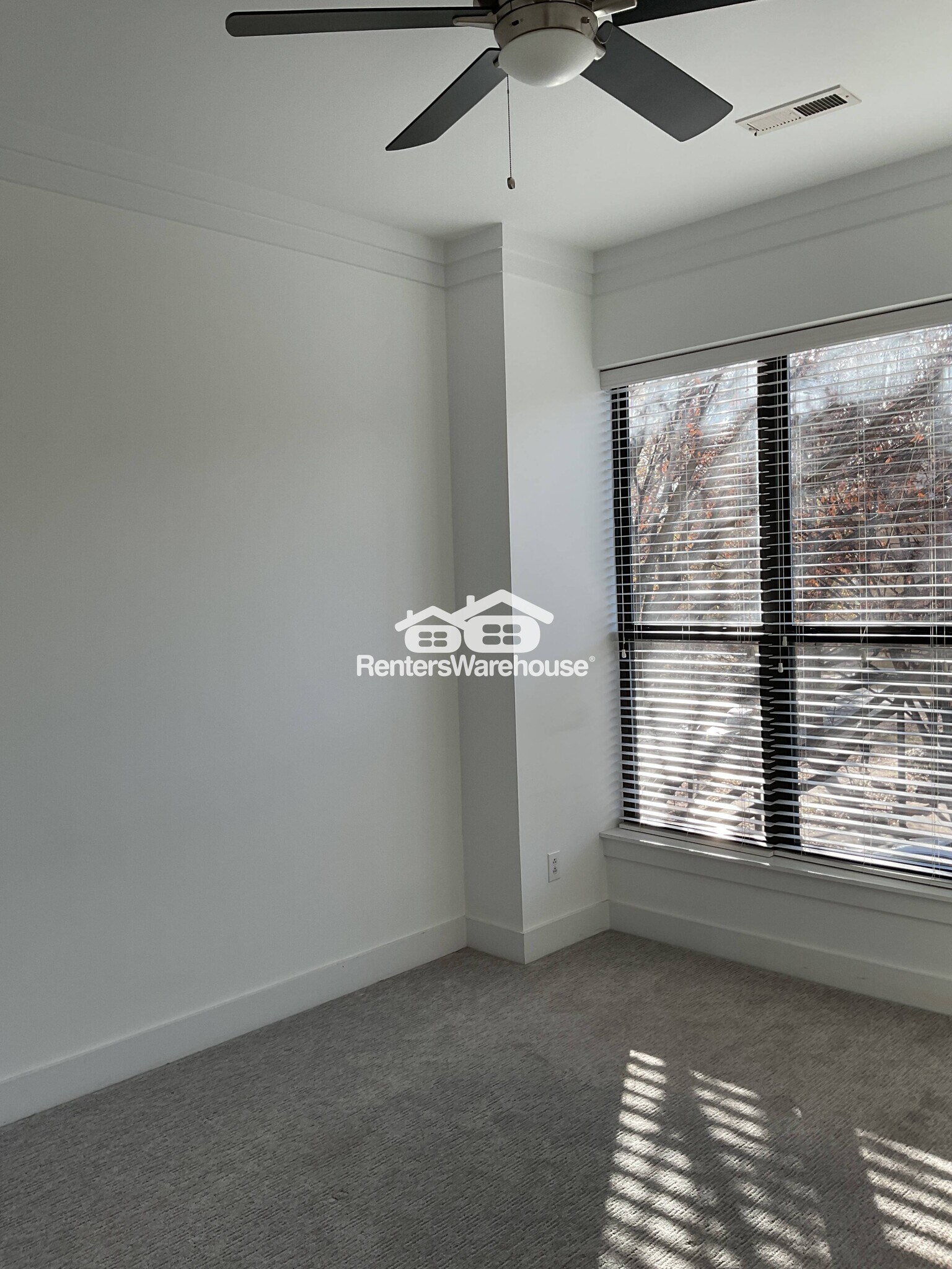 Building Photo - 3206 Noda Blvd