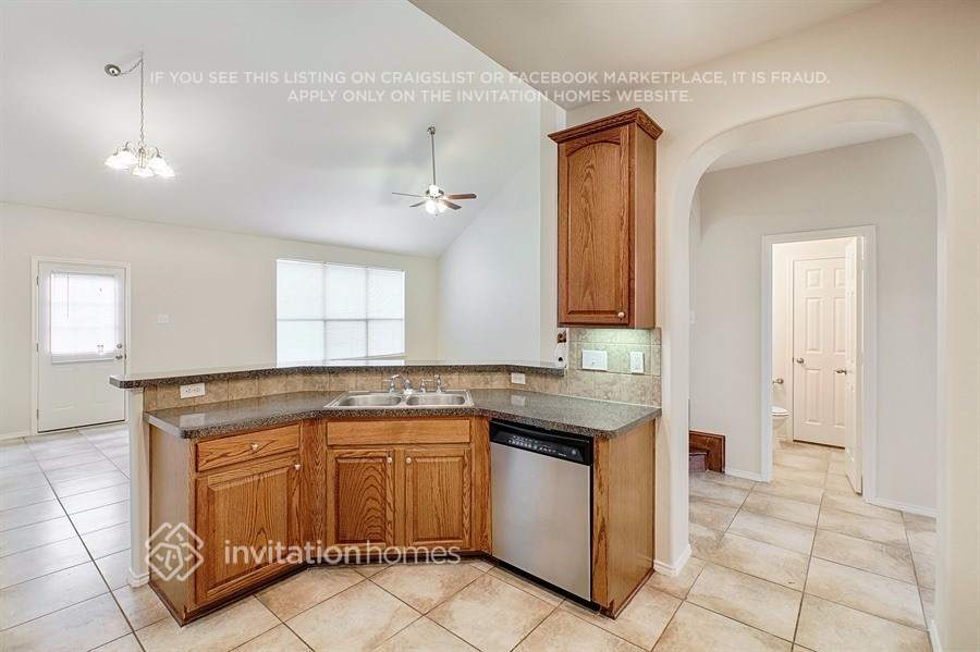Building Photo - 9917 Lamberton Terrace