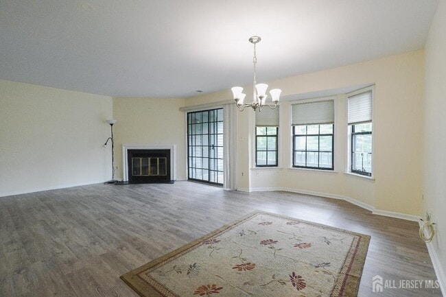 Building Photo - 809 Woodhaven Dr
