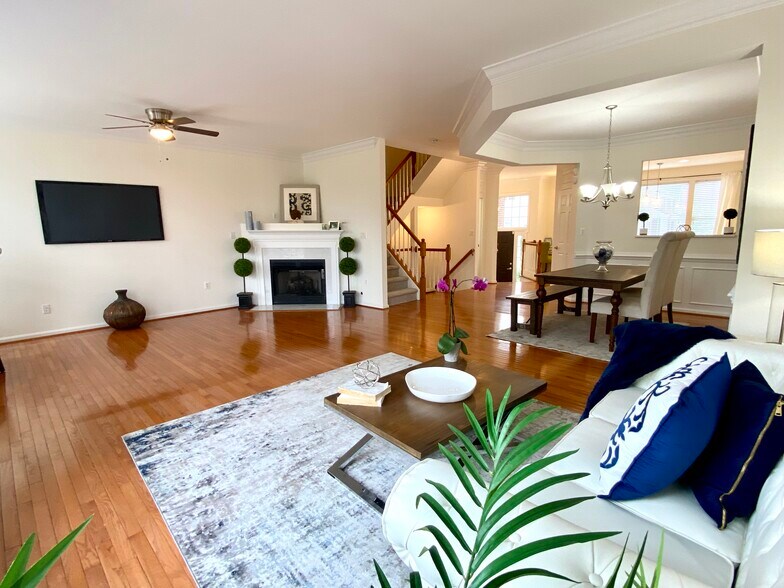 Spacious and Open - 810 Revelstore Ter NE
