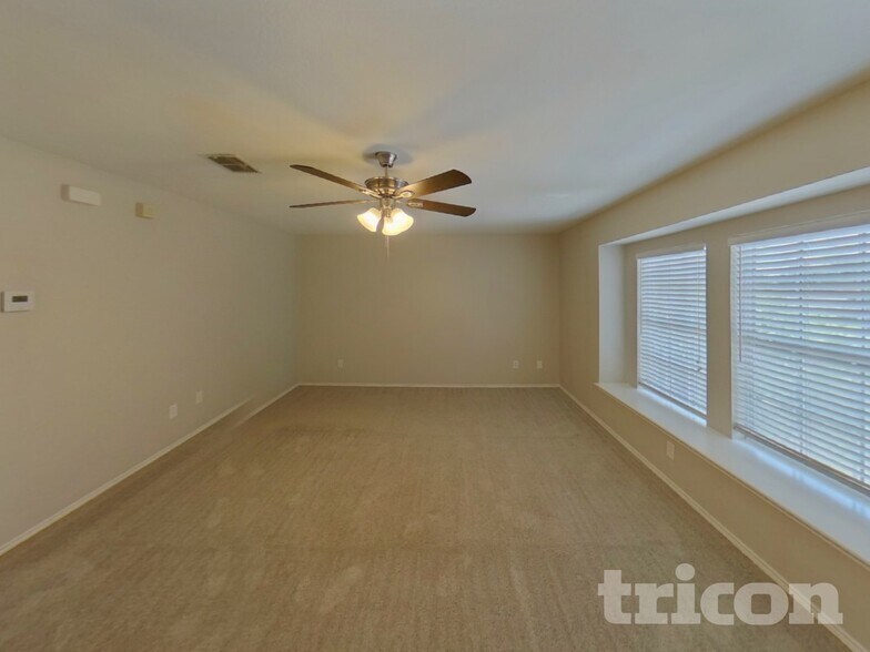 Building Photo - 1718 White Pine Trail