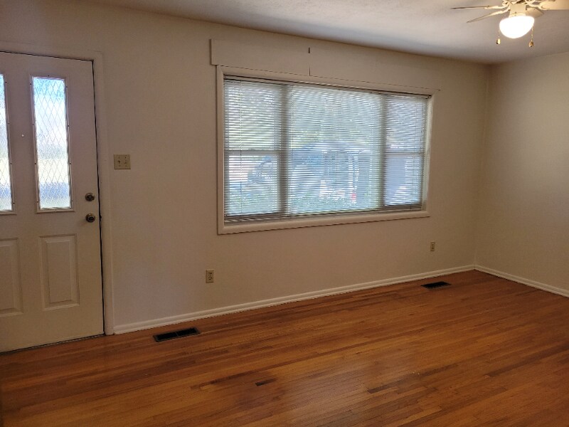 Building Photo - 704 Strozier Ln