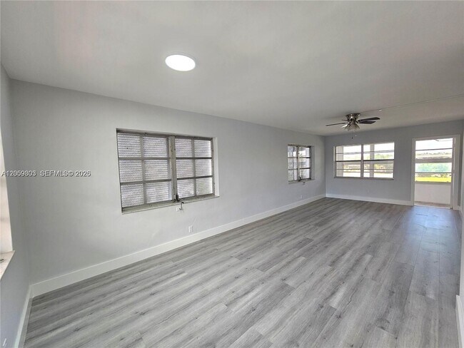 Building Photo - 1490 NW 43rd Ave