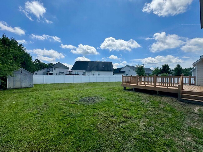 Building Photo - The Oaks at Westgate