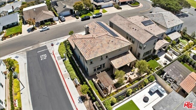 Building Photo - 21181 Strathmoor Ln