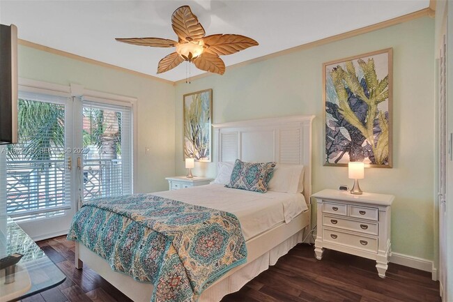 Building Photo - 3942 NE 171 St