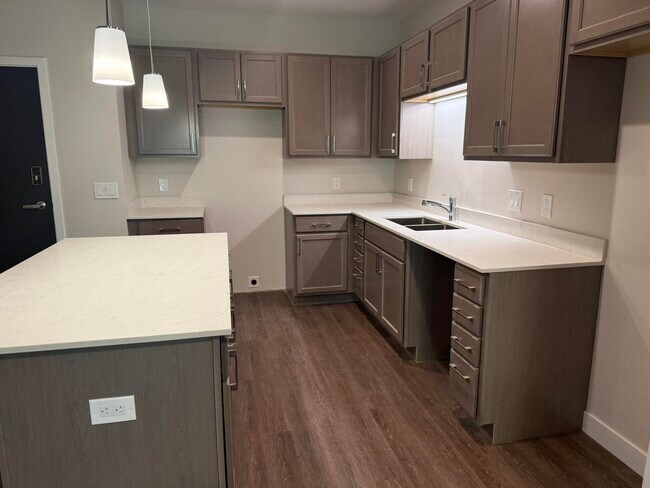 Building Photo - 2645 Burton Rd