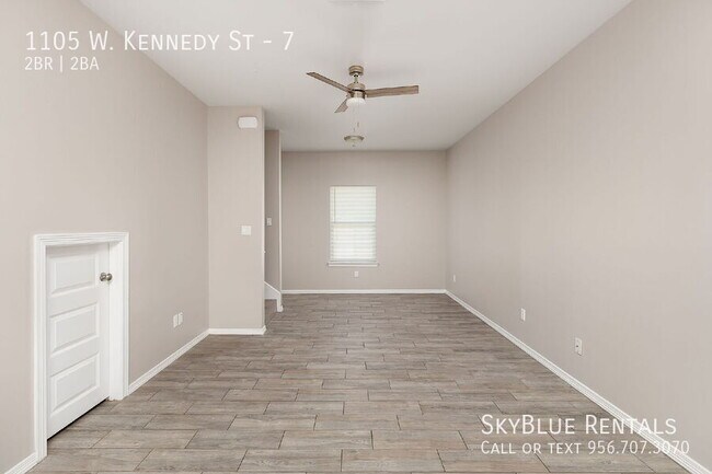 Building Photo - 1105 W Kennedy St
