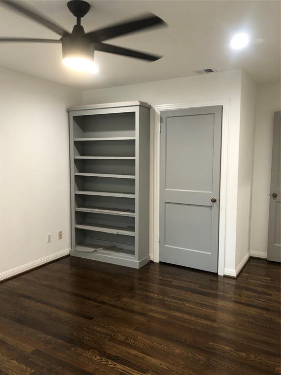 Building Photo - 1402 Chamboard Ln