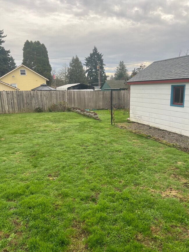 Building Photo - 2715 O St