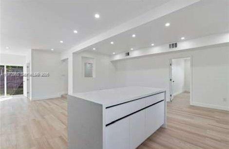 Building Photo - 5701 SW 41st St