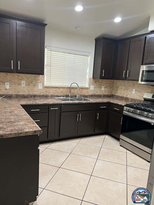 Building Photo - 205 San Felipe Dr