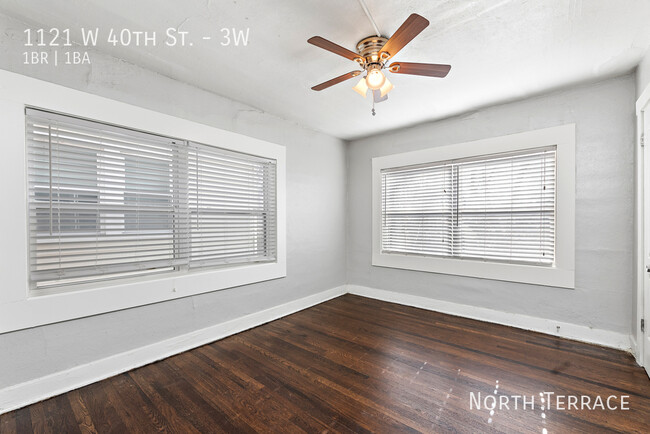 Building Photo - 1121 W 40th St