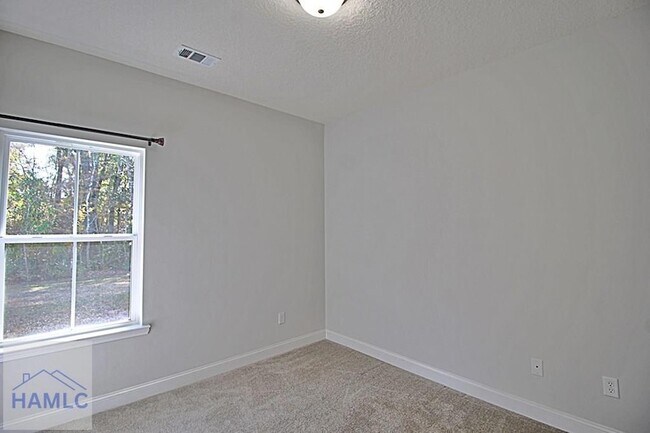 Building Photo - 741 Meloney Dr