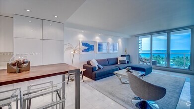 Building Photo - 2 br, 1 bath Condo - 2301 Collins Ave # A638