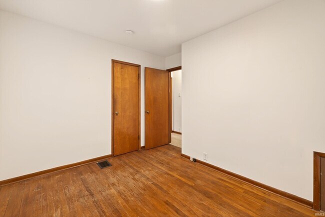 Building Photo - 201 W Church Ln