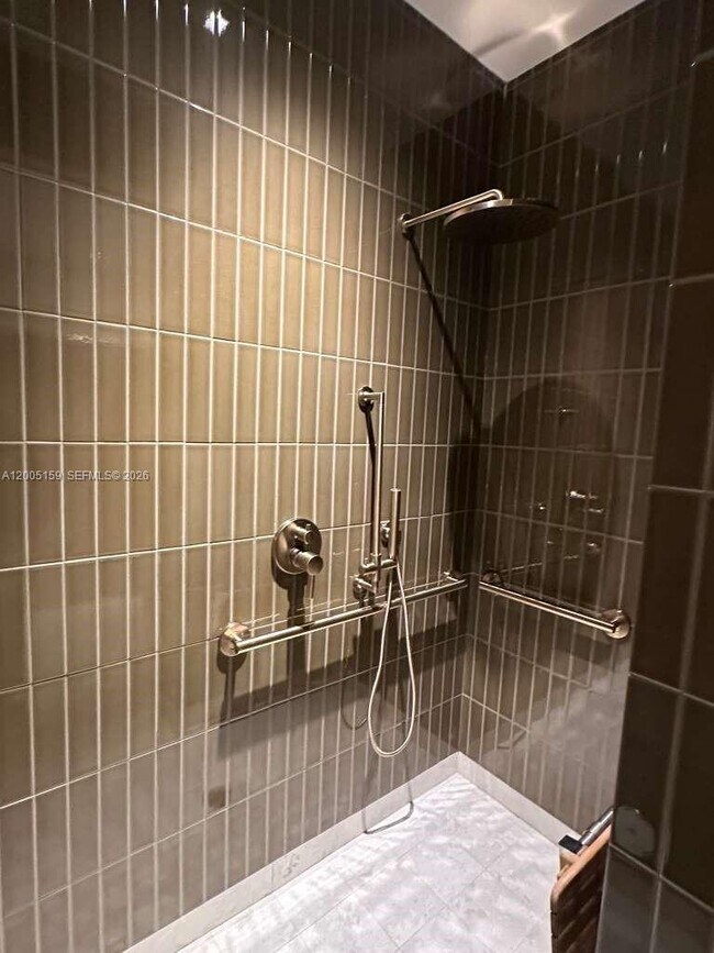 Building Photo - 77 SE 5th St