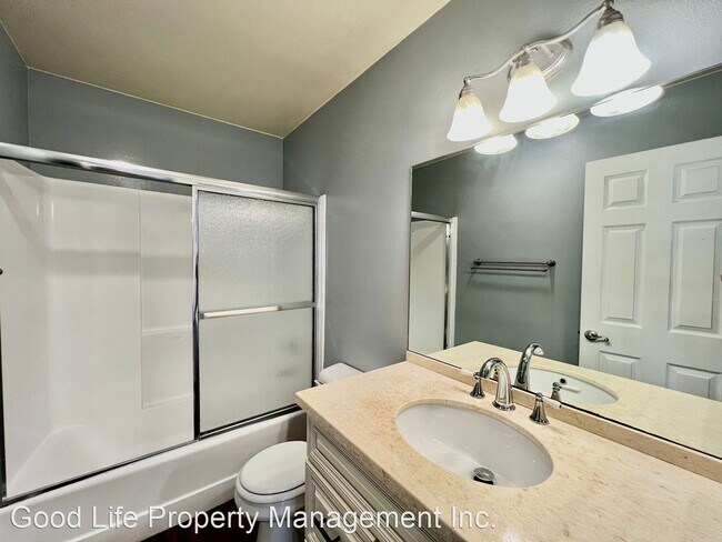 Building Photo - 1 br, 1 bath House - 8666 Via Mallorca #G