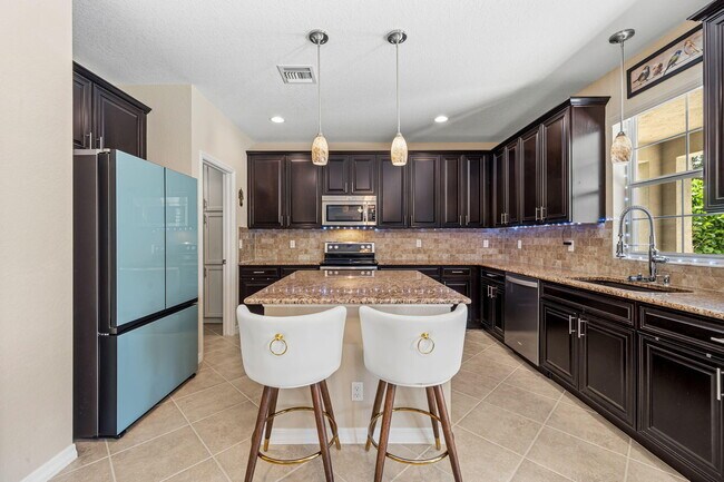 Building Photo - 10652 Ivanhoe Ln