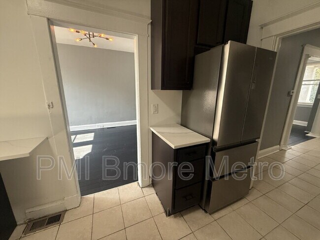 Building Photo - 531 Willow Ave