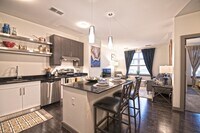 Building Photo - Deco