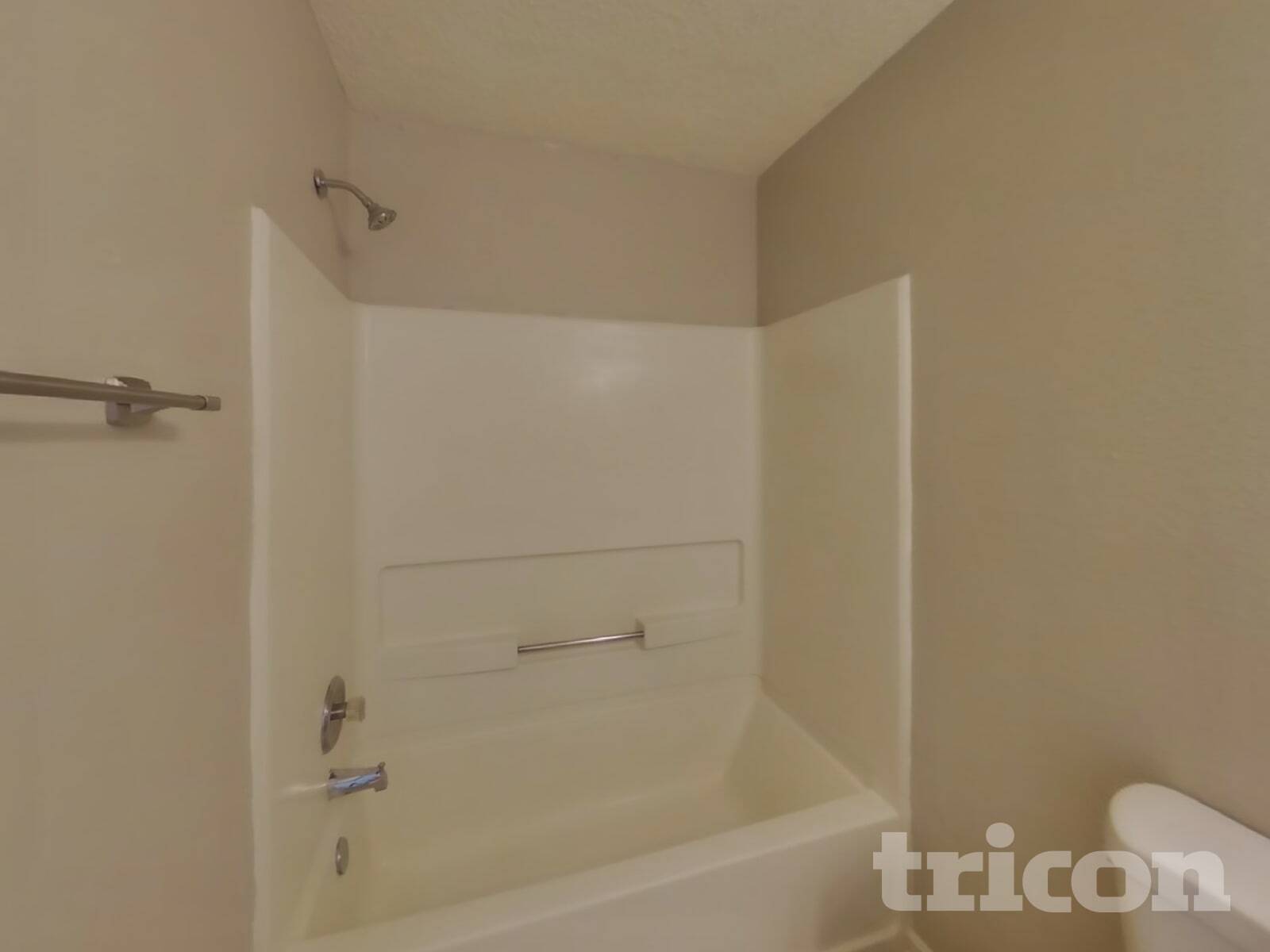 Building Photo - 121 Winterwood Dr