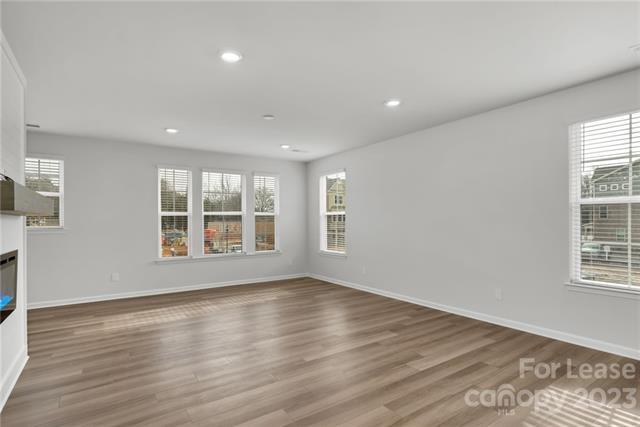 Building Photo - 10105 Hemingway Pl