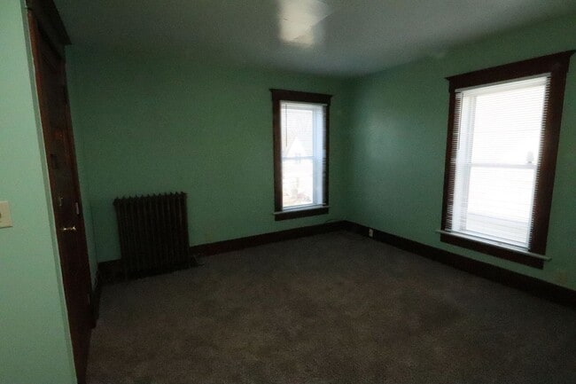 Building Photo - 1323 S 8th St