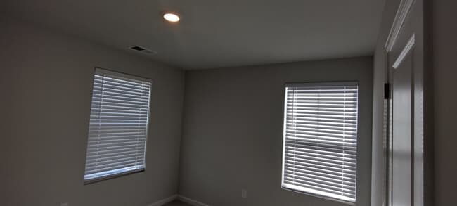 Building Photo - Room in Townhome on Castle Loch Lane