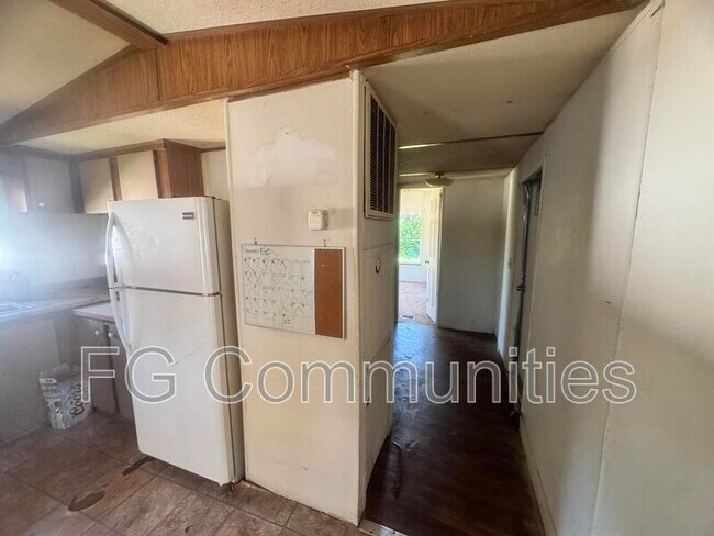 Building Photo - 121 Tinsley Heights