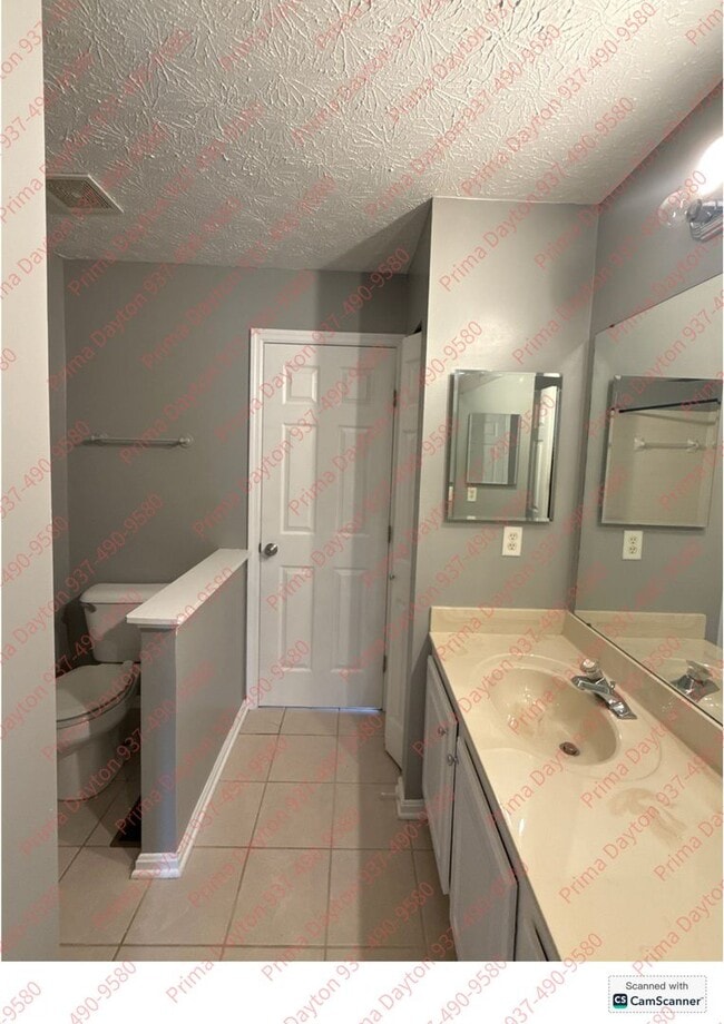 Building Photo - 2 bed 1.5 bath townhouse in Miamisburg not far from Austin's Landing