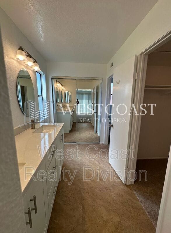 Building Photo - 2823 Andover Ave