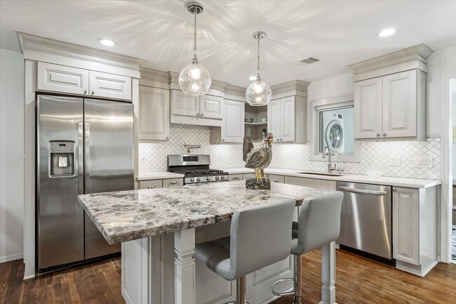 Building Photo - 4710 Edison St